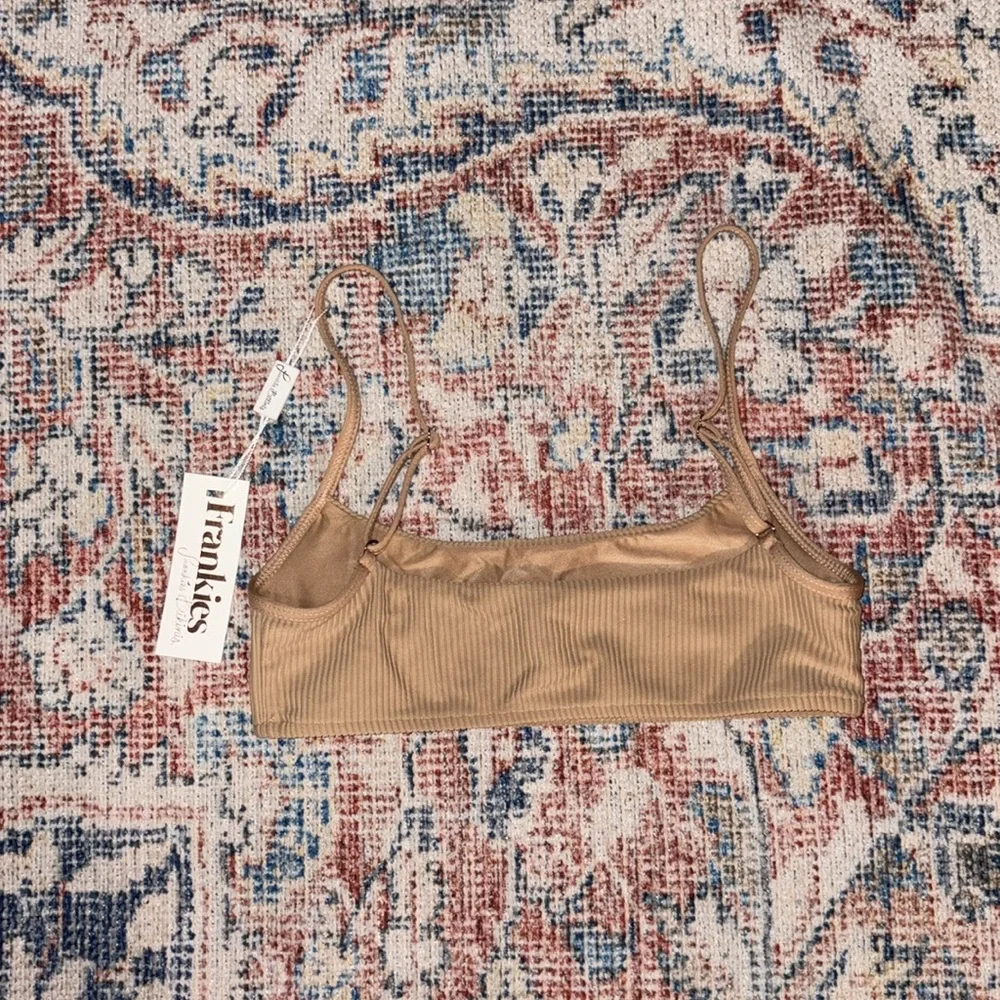 Frankies Bikinis Boots Bikini Top in Sand SZ XS NWT